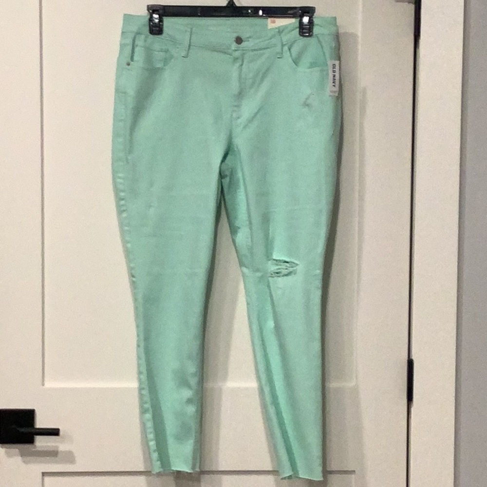 Old Navy “rockstar” super skinny stretch   size 16. Brand new with tags.